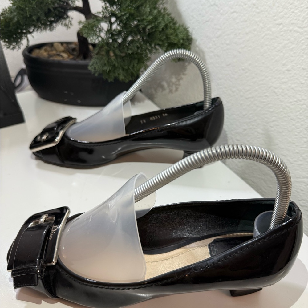 Dior Women's Black Loafers with Buckle - Picture 3 of 10